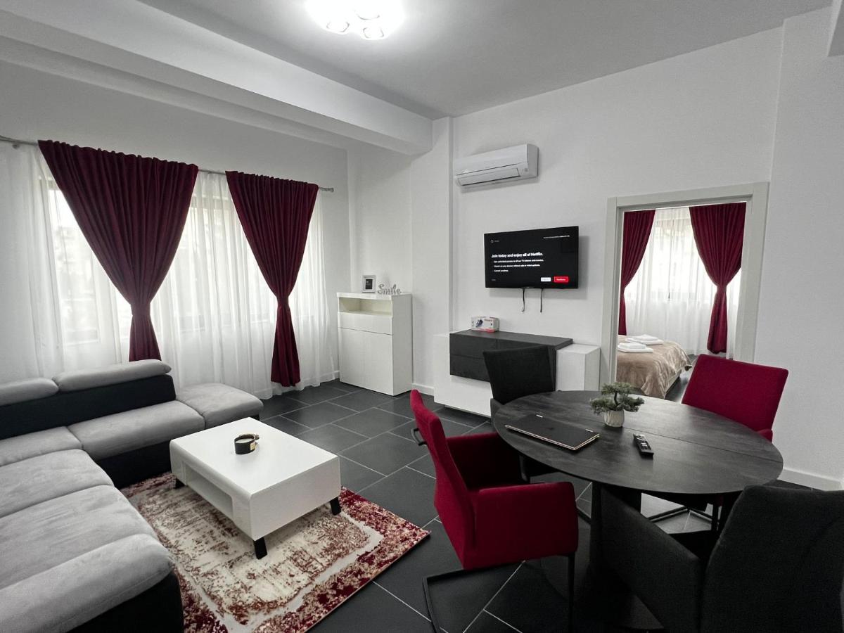 Luxury Cozy Apartments - City Center Suceava Exterior foto