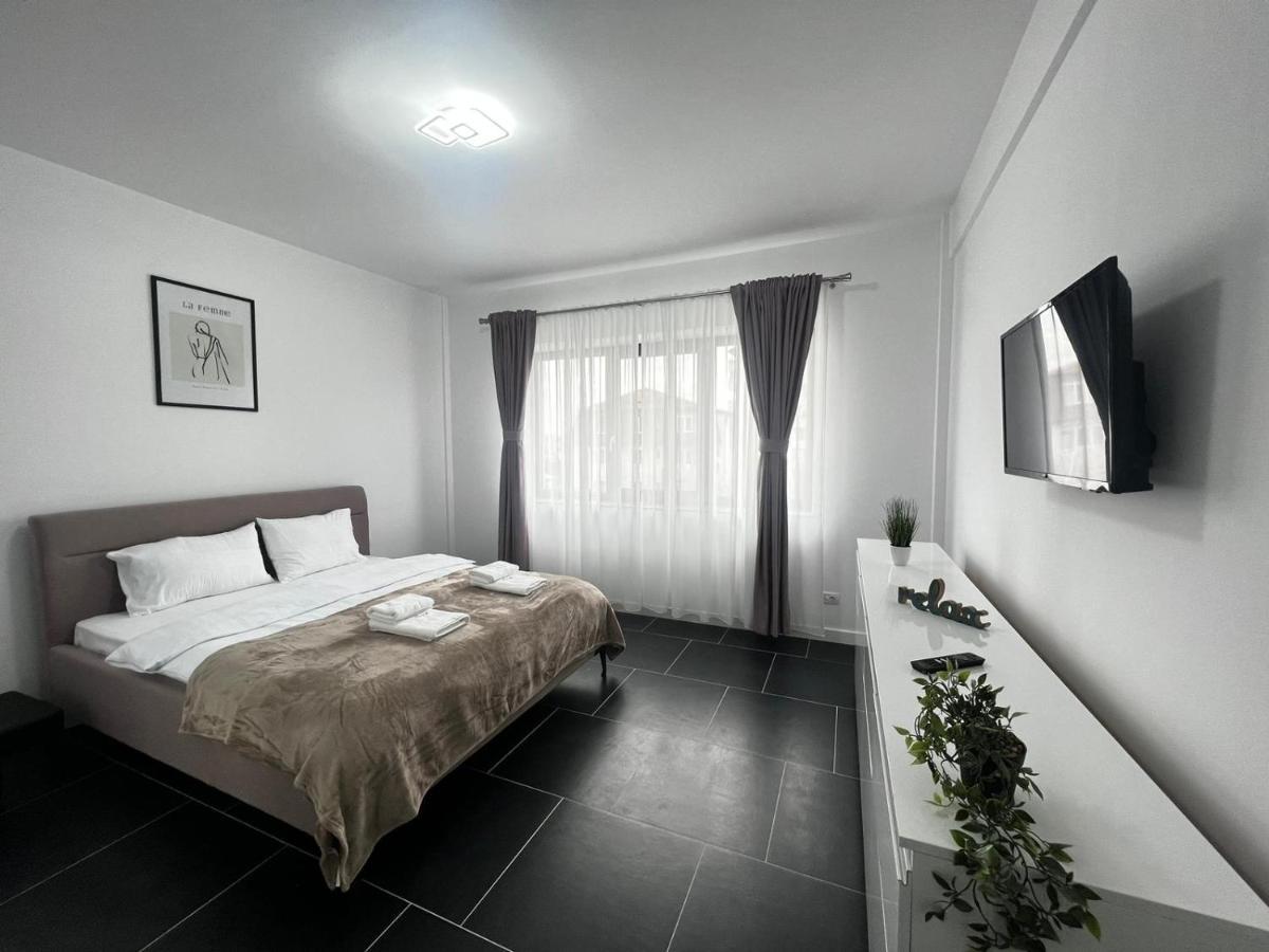 Luxury Cozy Apartments - City Center Suceava Exterior foto