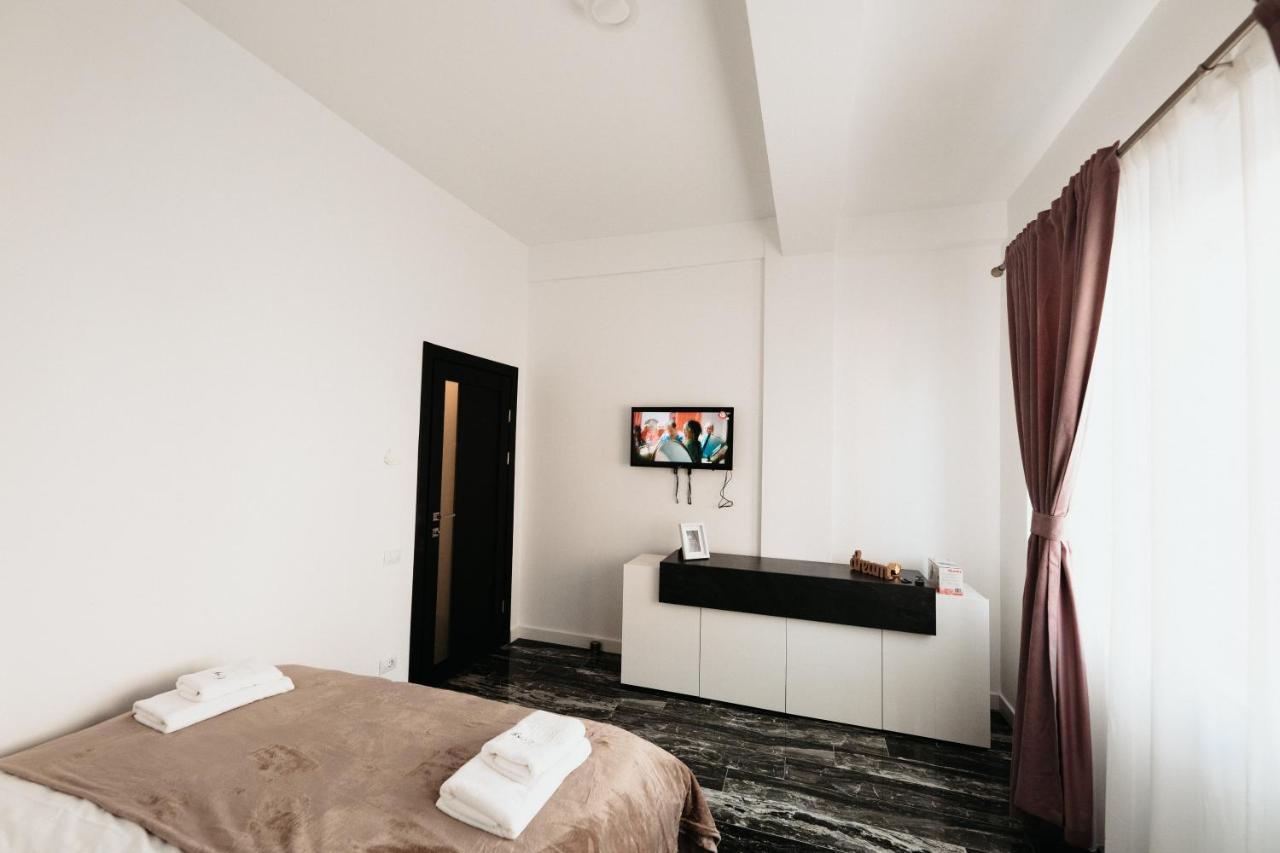 Luxury Cozy Apartments - City Center Suceava Exterior foto