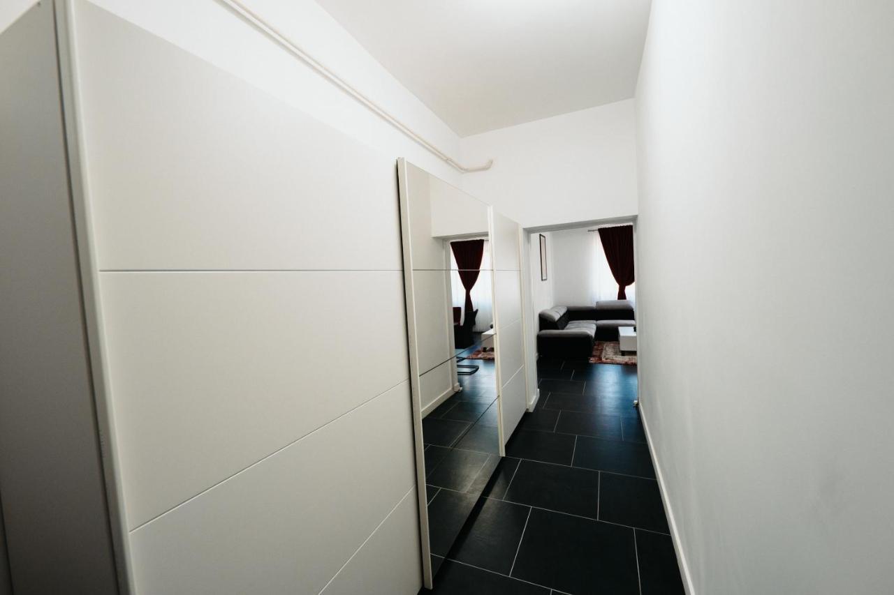 Luxury Cozy Apartments - City Center Suceava Exterior foto