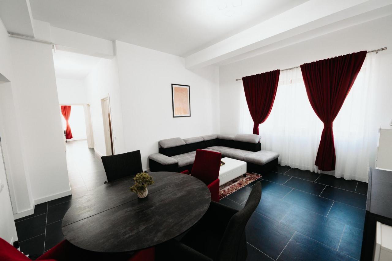 Luxury Cozy Apartments - City Center Suceava Exterior foto