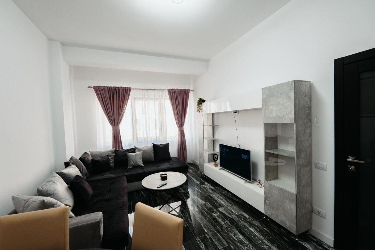 Luxury Cozy Apartments - City Center Suceava Exterior foto