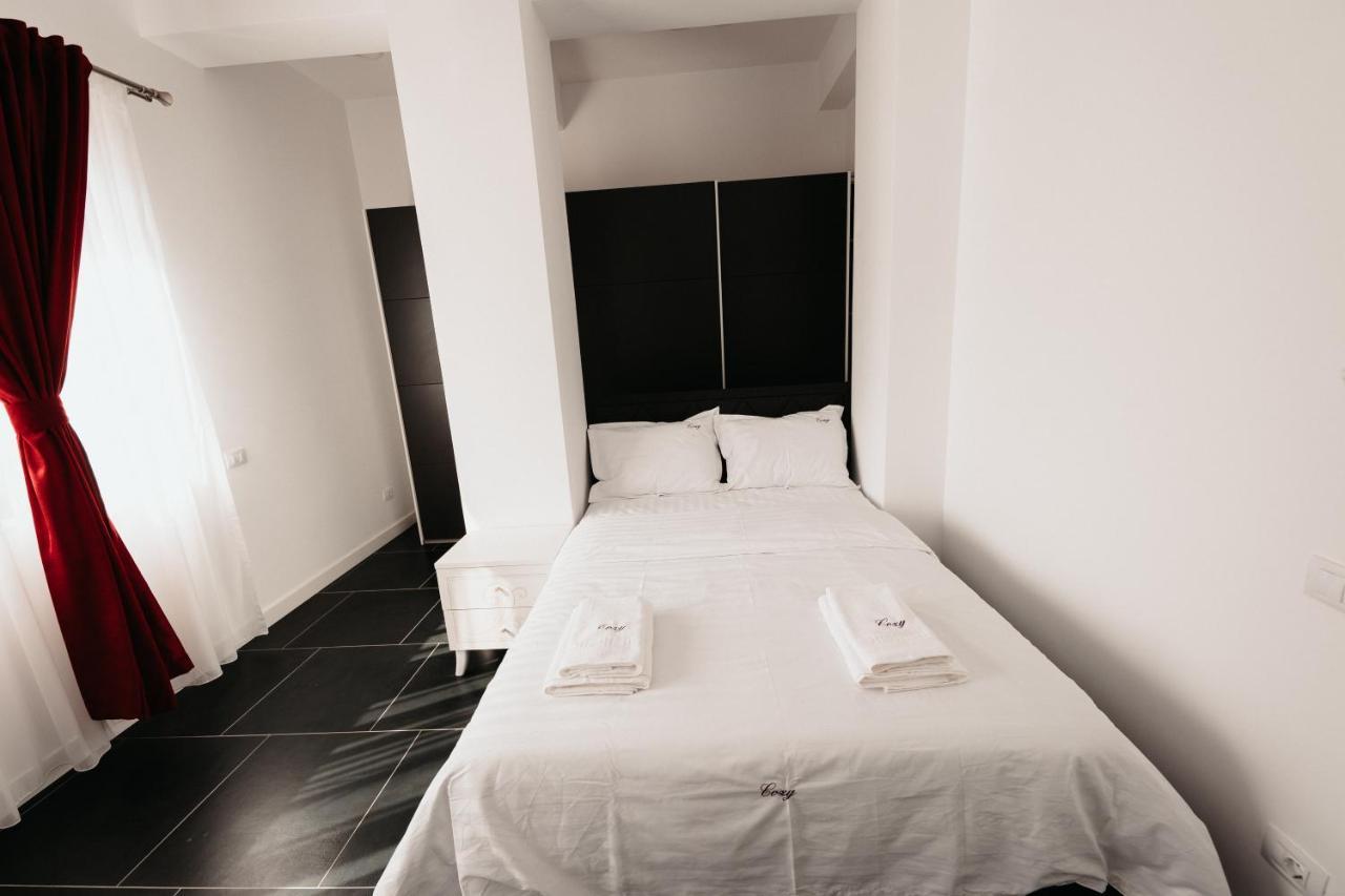 Luxury Cozy Apartments - City Center Suceava Exterior foto